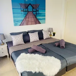 Unique Apartment Willemstad
